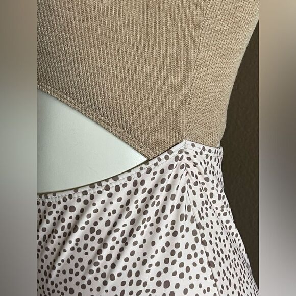 One piece knit swimsuit size M - Picture 4 of 5